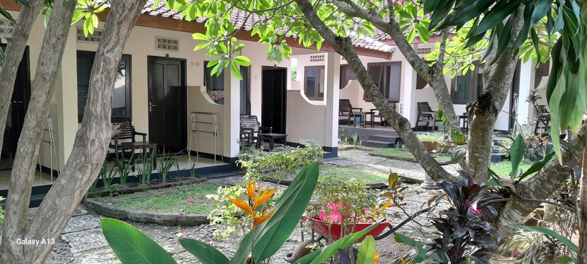 Indah Homestay And Cooking Classes Senggigi Exterior foto